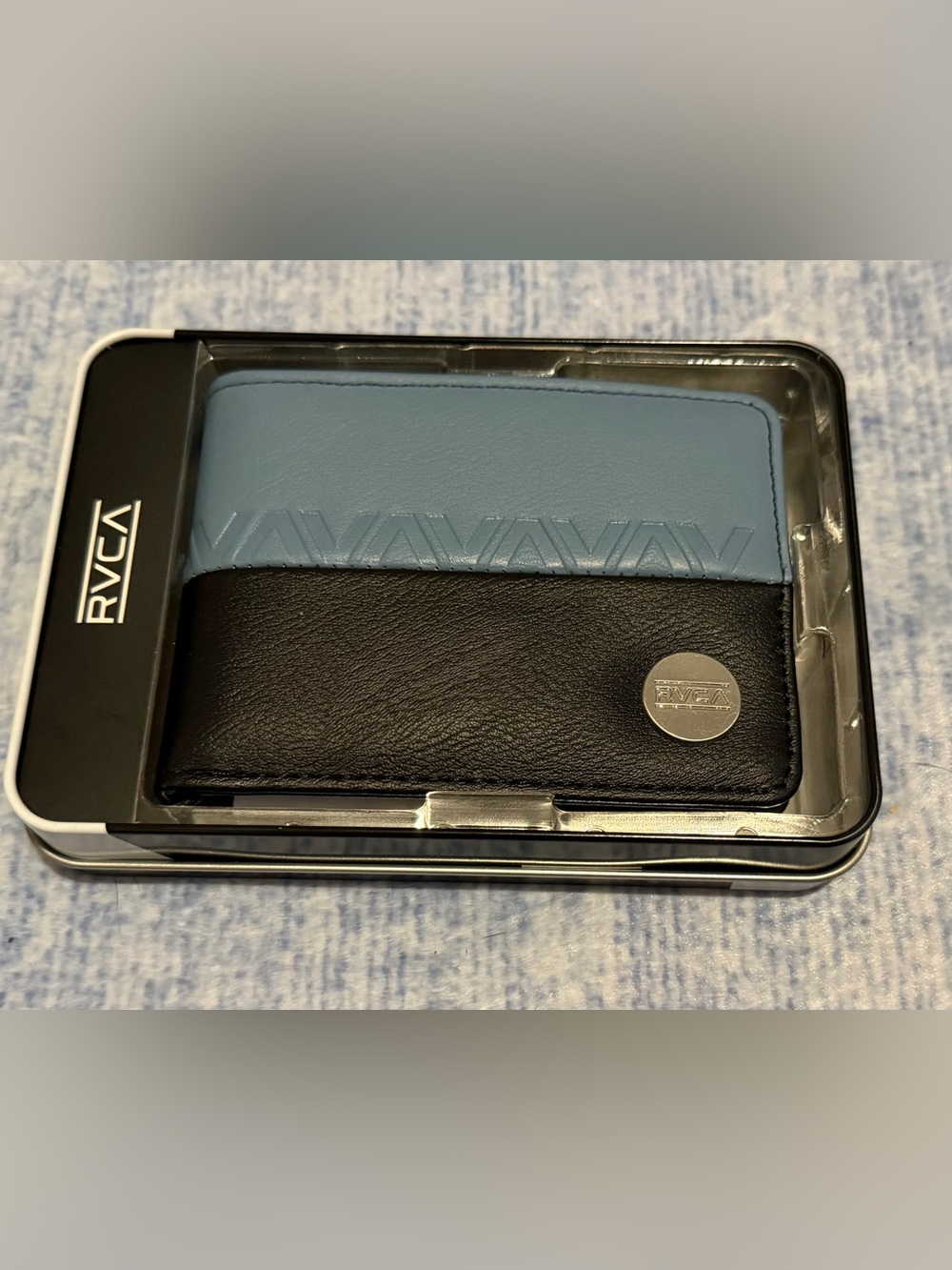 RVCA Two-Tone Black and Light Blue Card Holder